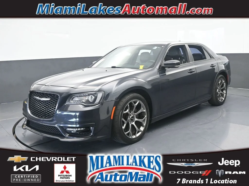 Used 2018 Maximum Steel Metallic Clearcoat Chrysler S image 1