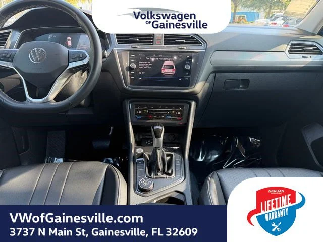 Certified Used 2024 Platinum Gray Metallic Volkswagen SE image 13