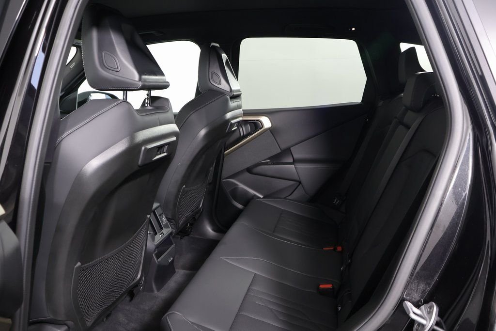 2025 BMW X3 30 - Photo 11