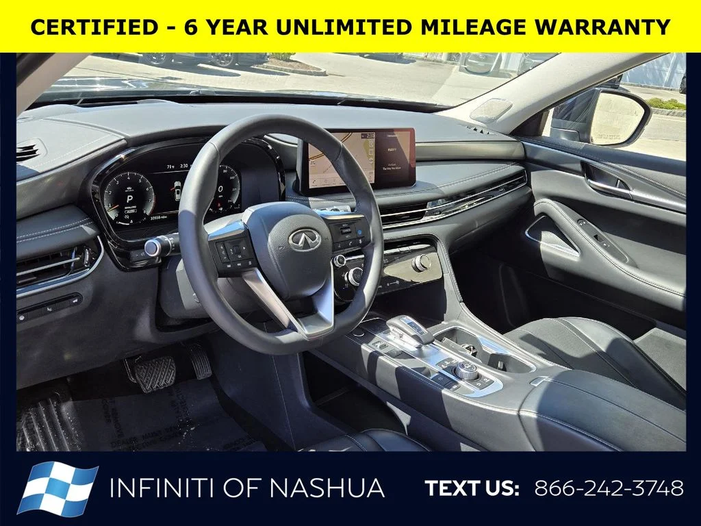 Certified Used 2023 Gray INFINITI LUXE image 3