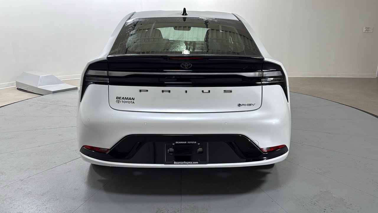 New 2027 Wind Chill Pearl <sup>1</sup> Toyota  XSE image 4