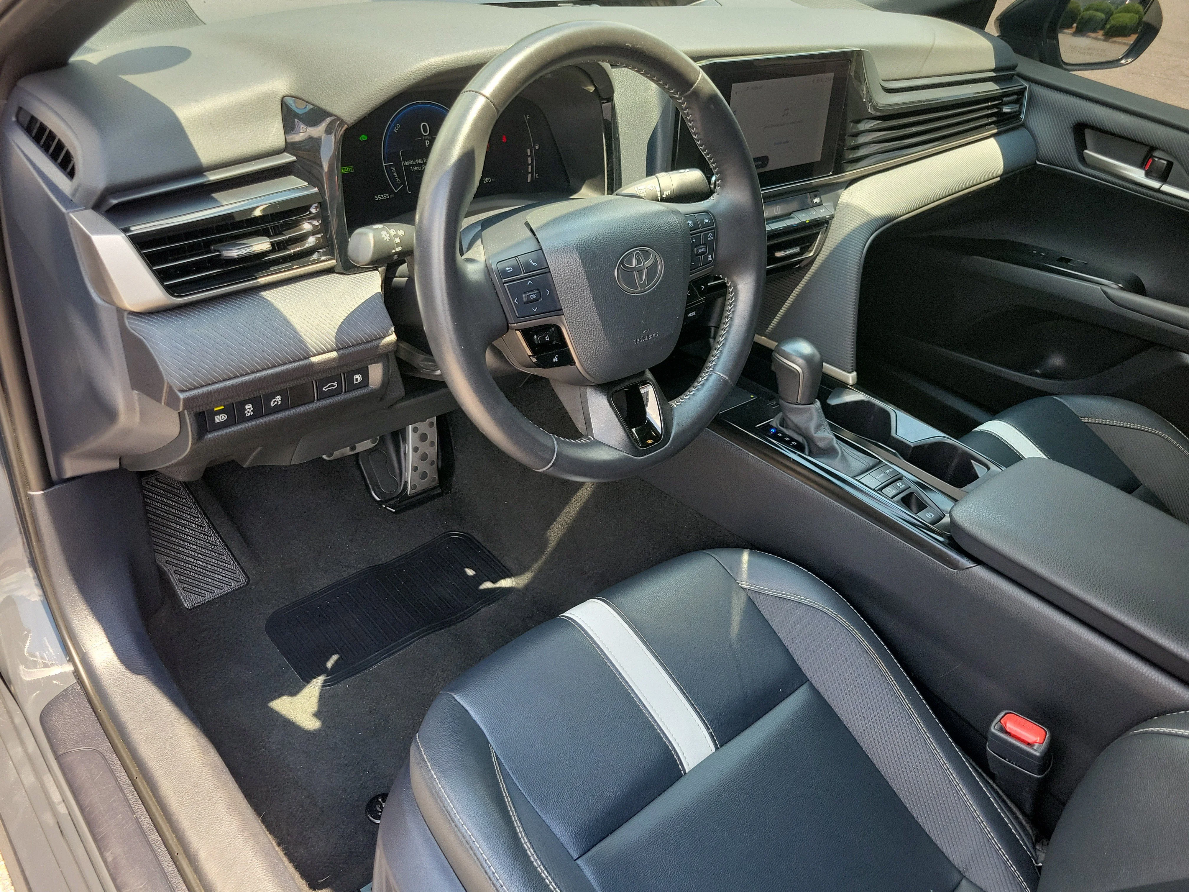 Used 2025 Underground Toyota SE image 4