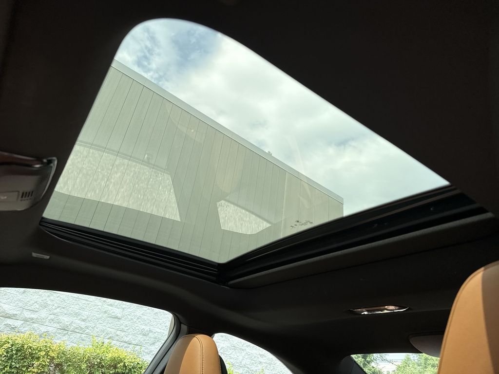 Certified Used 2024 Gray BMW Base image 21