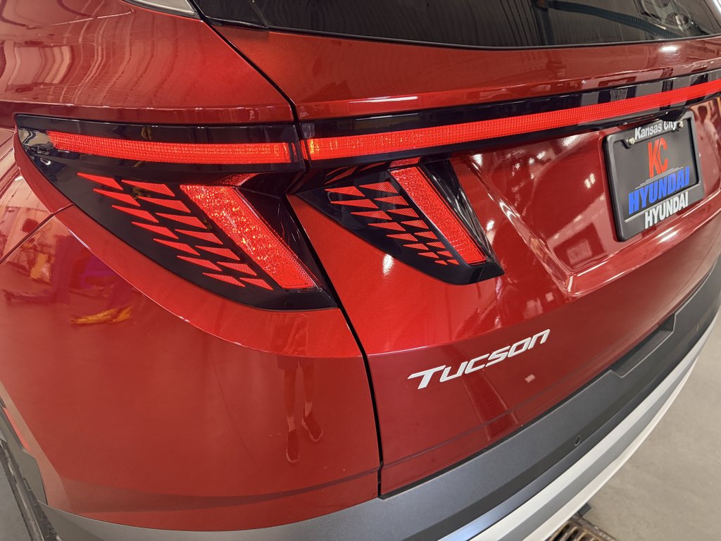 Used 2025 Ultimate Red Hyundai Limited image 40