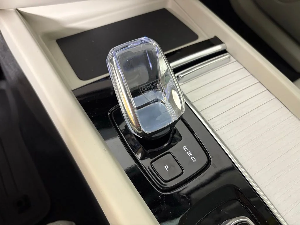 New 2026 Vapour Grey Volvo Ultra image 30