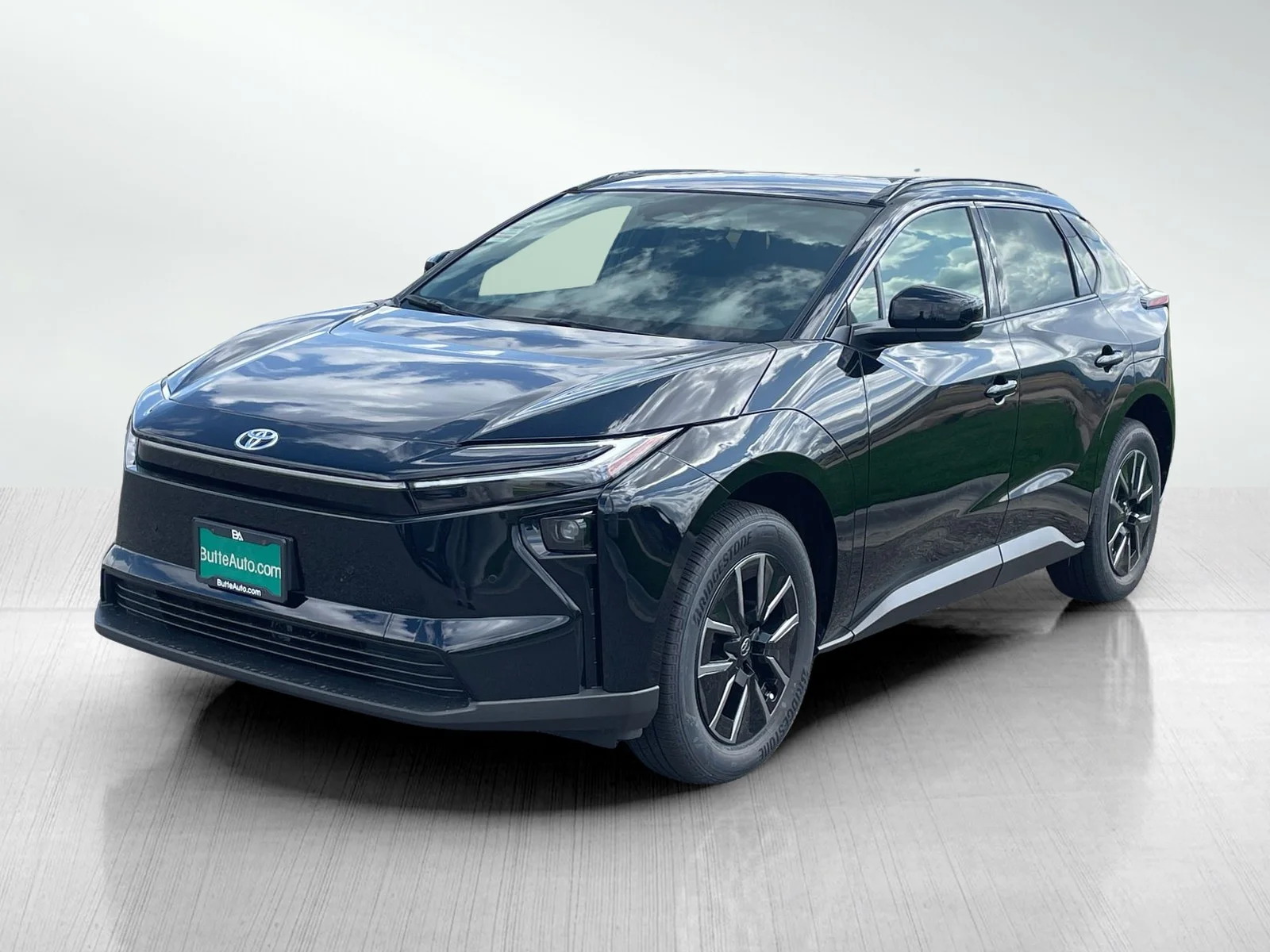 New 2026 Midnight Black Metallic Toyota XLE Plus image 7