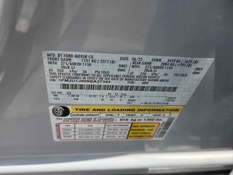 Used 2025 Space Silver Ford Active image 20