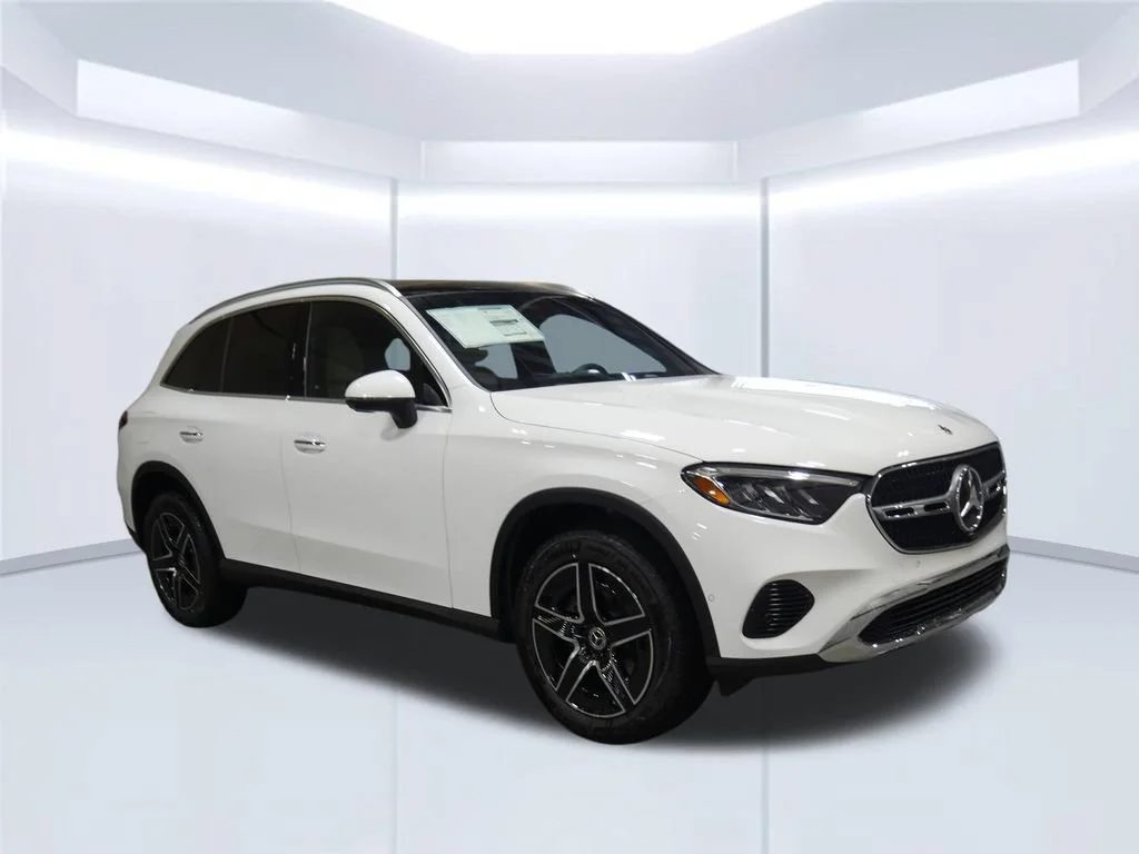 New 2026 Polar White Mercedes-Benz GLC 300 image 7