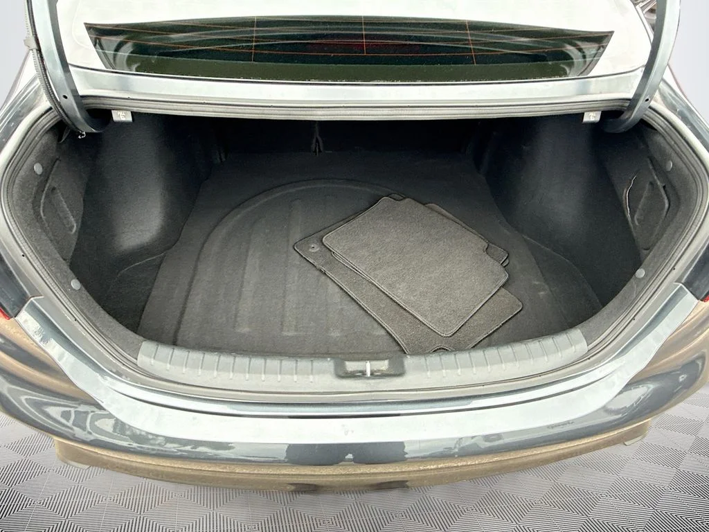 Used 2023 Gray Kia LXS image 30