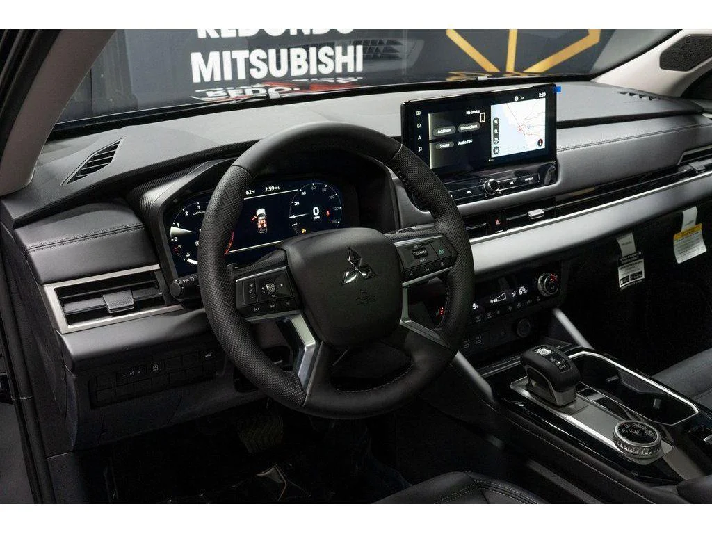 2026 Mitsubishi Outlander SE - Photo 17