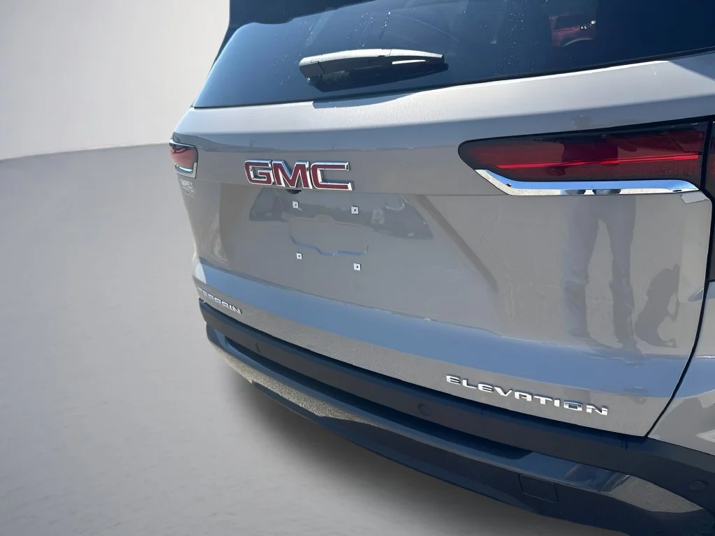New 2027 Riverstone Metallic GMC Elevation image 33