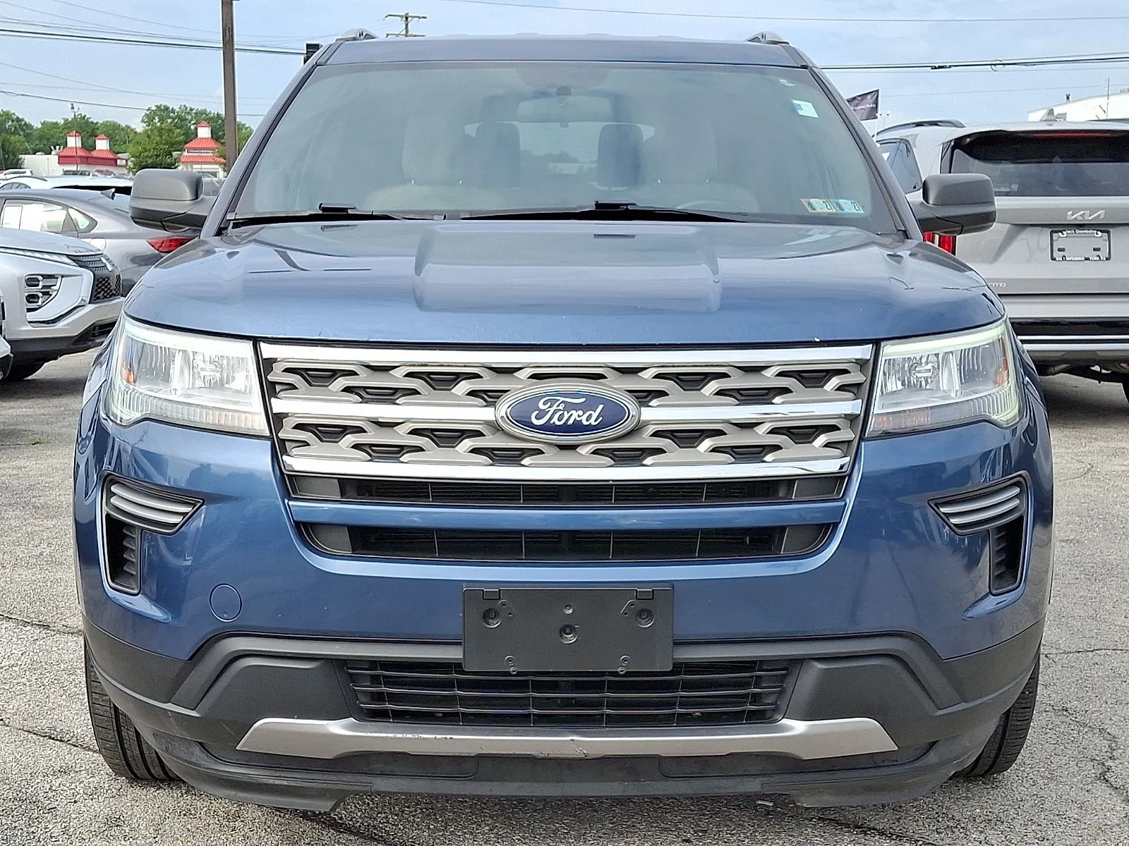 Used 2018 Blue Ford XLT image 2