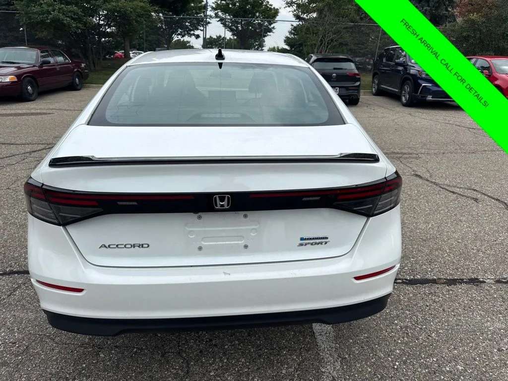 Used 2023  Honda Sport image 9