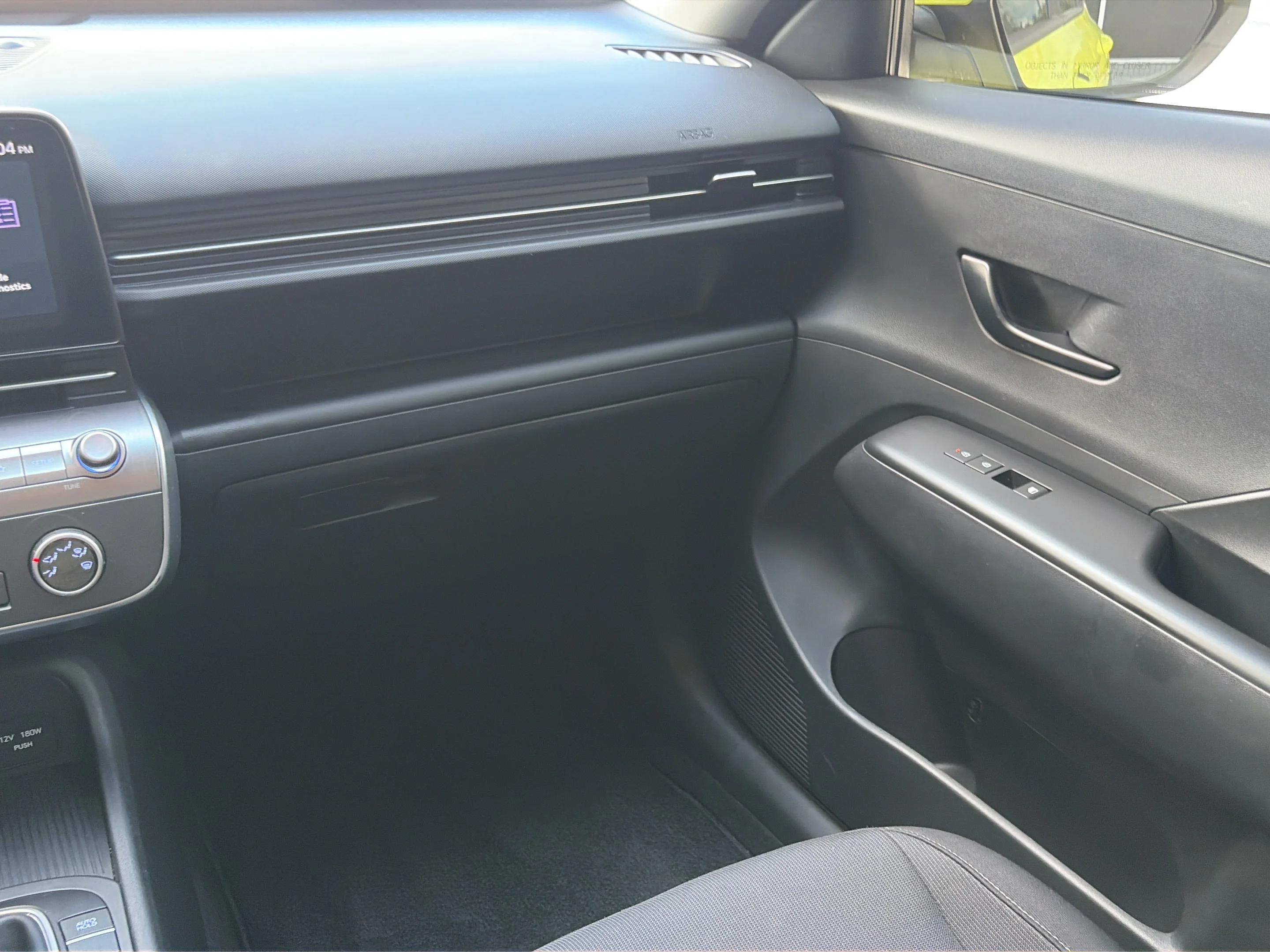 Used 2024 Neoteric Yellow Hyundai SE image 14