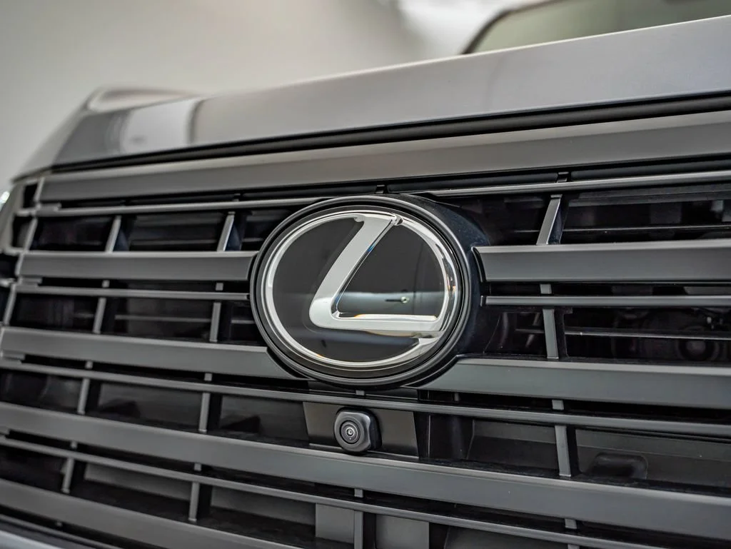 Certified Used 2025 Gray Pearl Lexus 550 Luxury+ image 12
