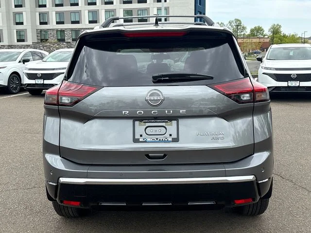New 2026 Gray Nissan Platinum image 3