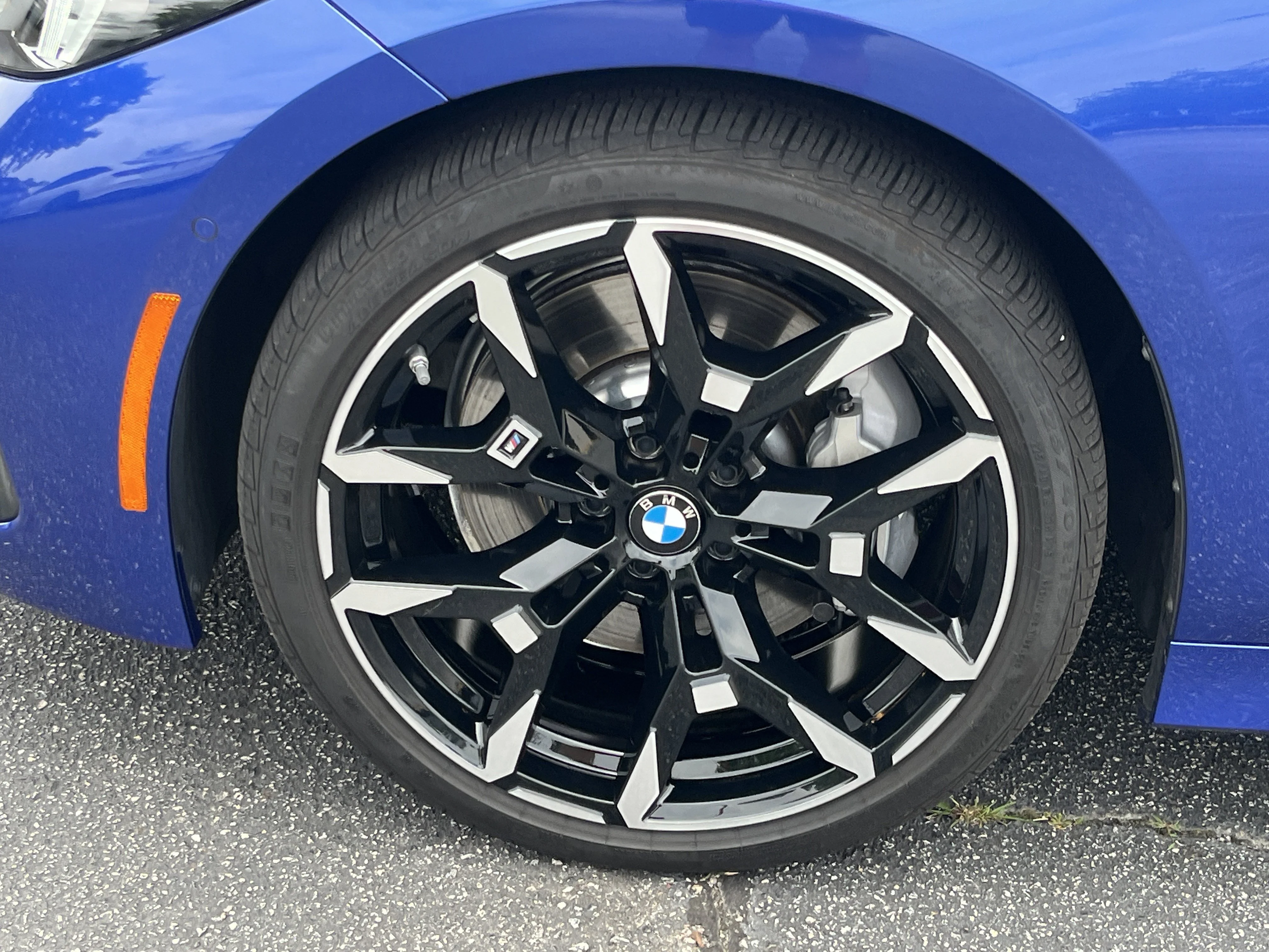 2025 BMW 3 Series 330i - Photo 31