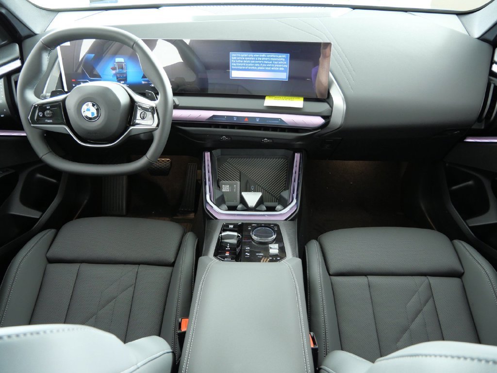 New 2026 Arctic Race Blue metallic BMW 30 xDrive image 5