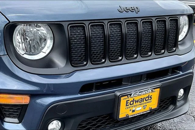 Used 2022 Blue Jeep Altitude image 31