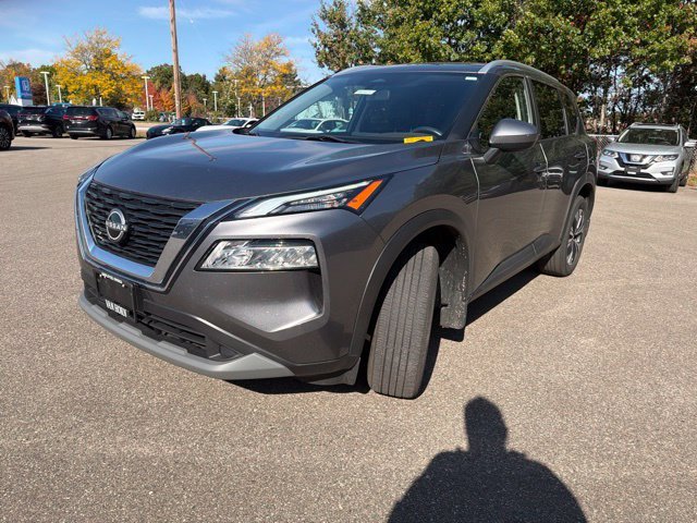 Used 2023 Gun Metallic Nissan SV image 4