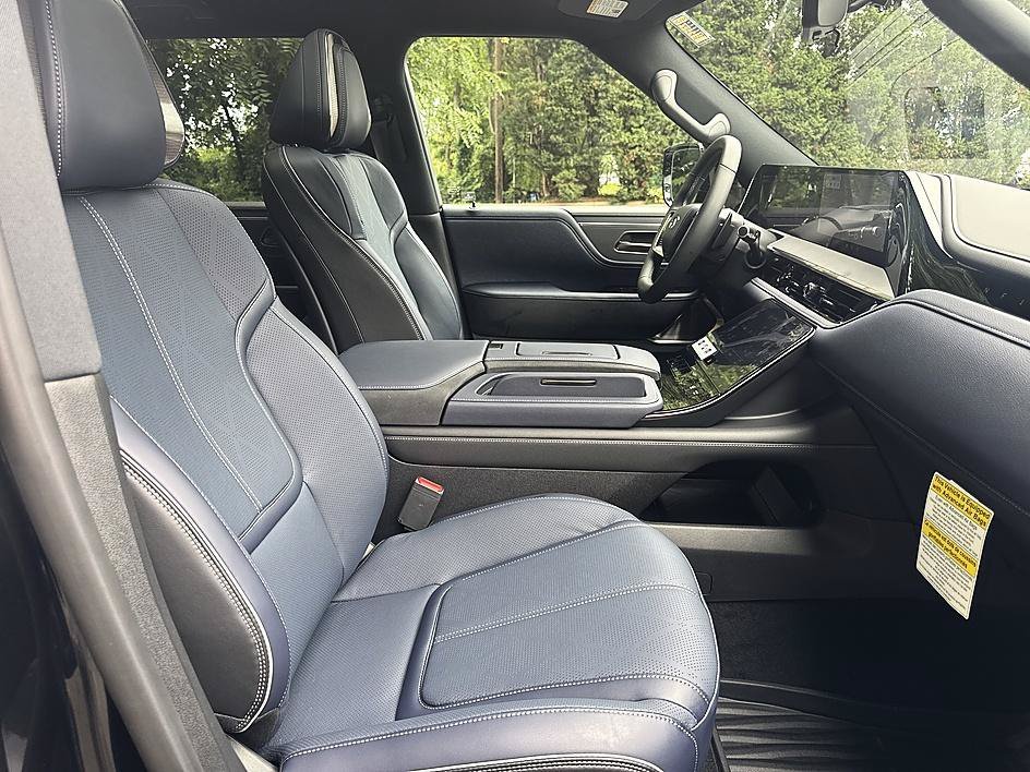 New 2027 Mineral Black INFINITI SPORT image 21