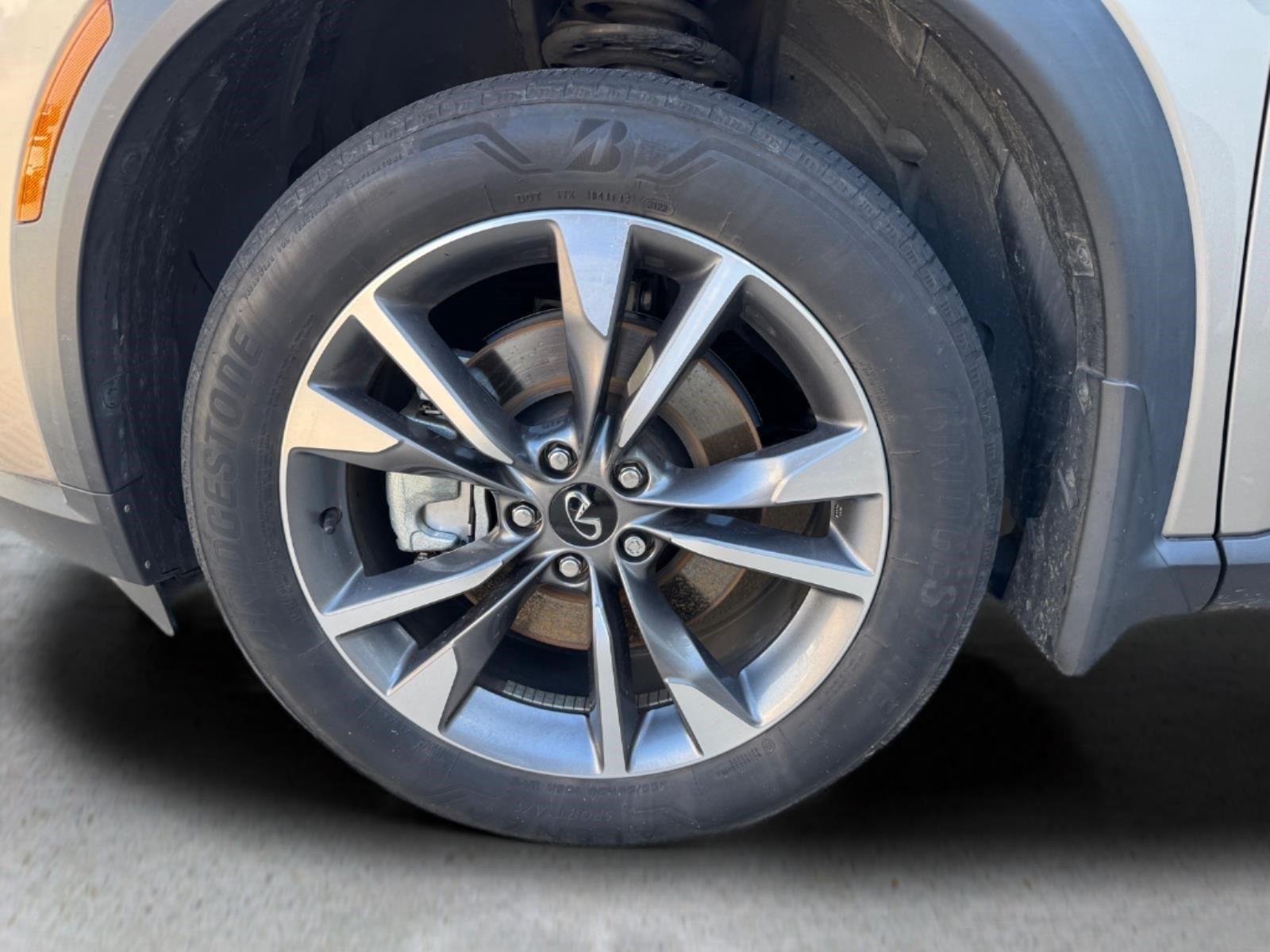 Used 2024 Warm Titanium INFINITI LUXE image 3