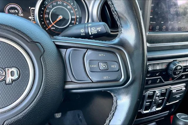 Used 2021 White Jeep Sport image 11