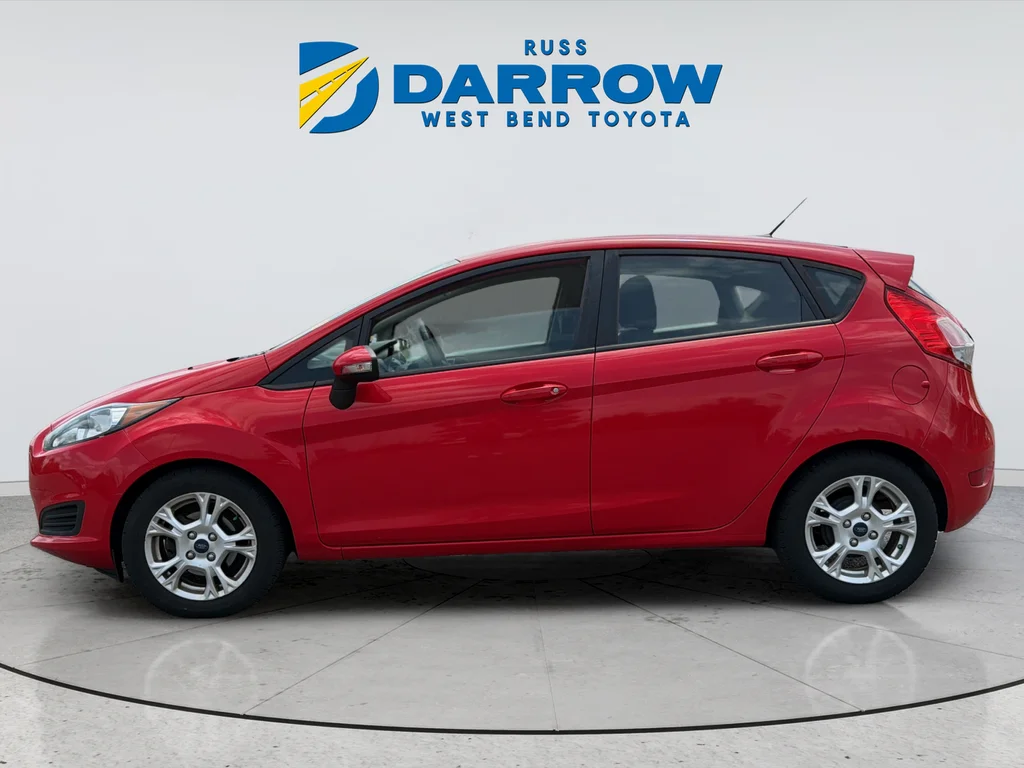 Used 2014  Ford SE image 2