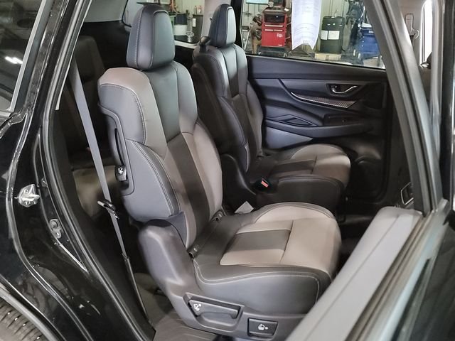 Used 2022 Crystal Black Silica Subaru Onyx Edition image 23