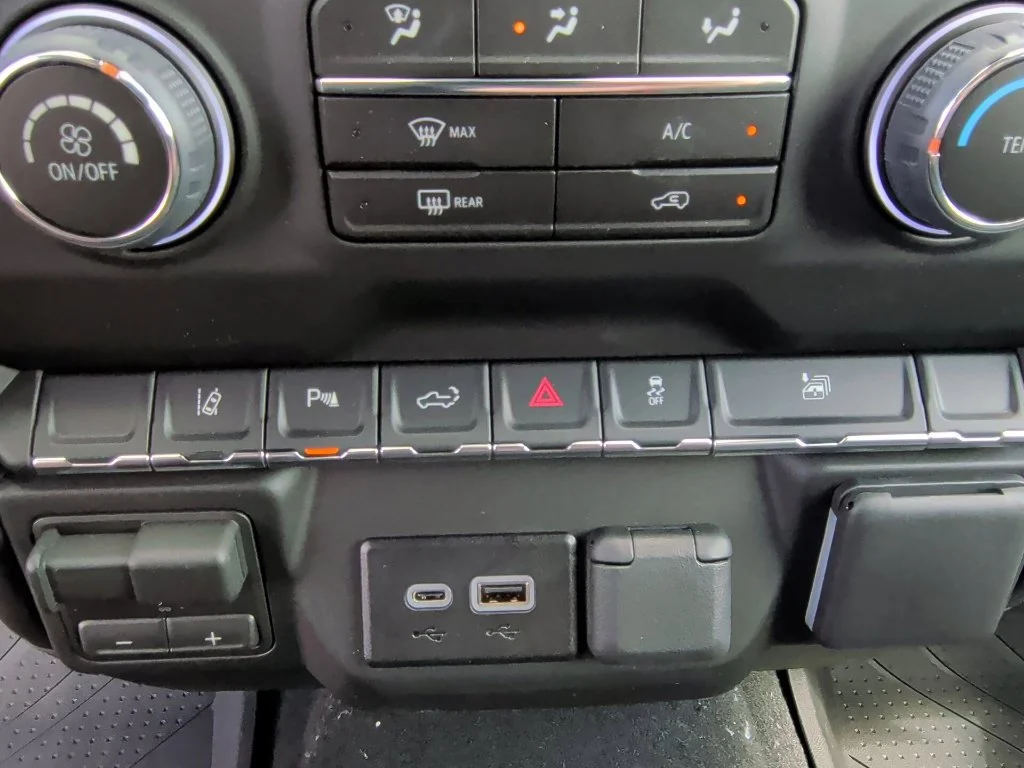 2026 Chevrolet Silverado 2500 HD Custom - Photo 24