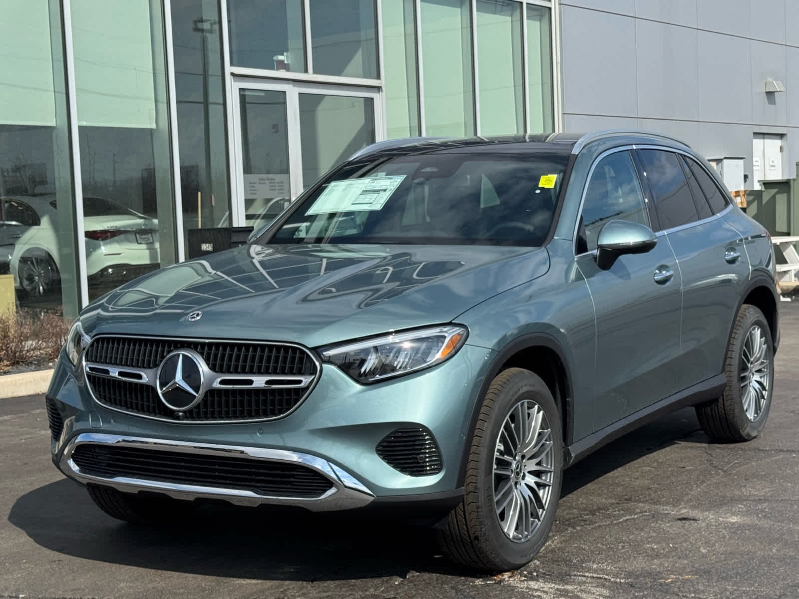 New 2026 Verde Silver Metallic Mercedes-Benz GLC 300 image 4