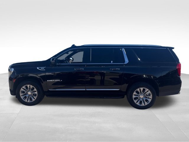 Used 2022 ONYX BLACK GMC Denali image 2