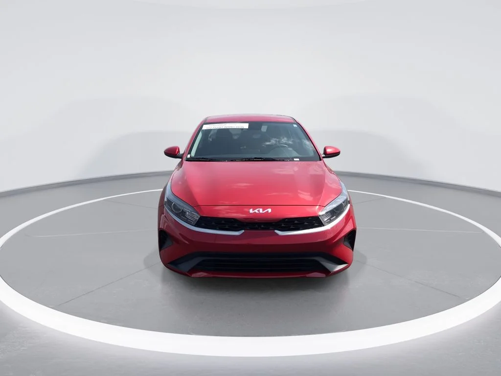 Used 2022 Red Kia LXS image 3