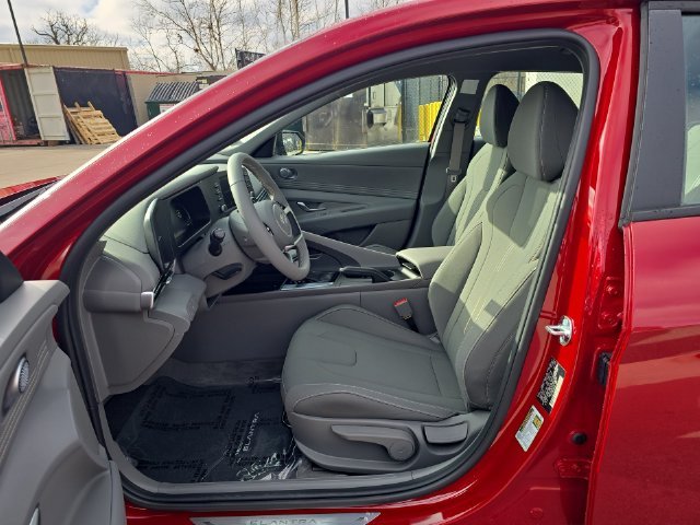 Used 2026 Red Hyundai SEL Sport image 11