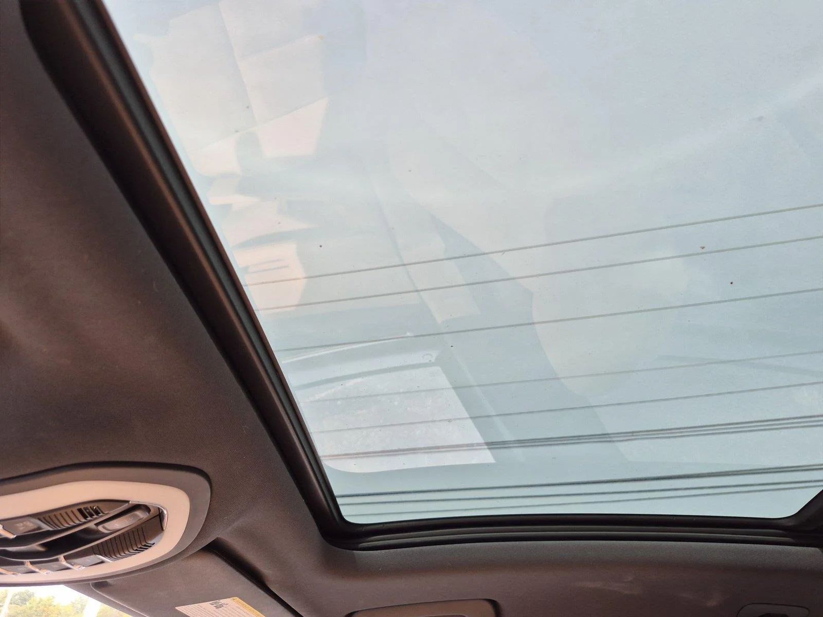 Used 2018 Night Blue Metallic Porsche  image 28