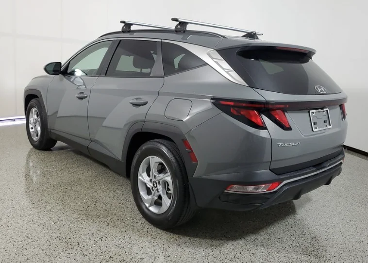 Used 2024 Gray Hyundai SEL image 3