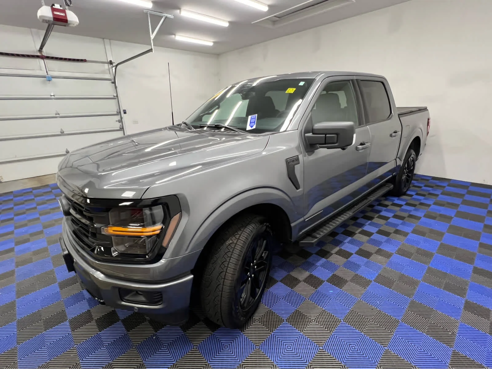 Used 2025 Carbonized Gray Metallic Ford XLT image 3