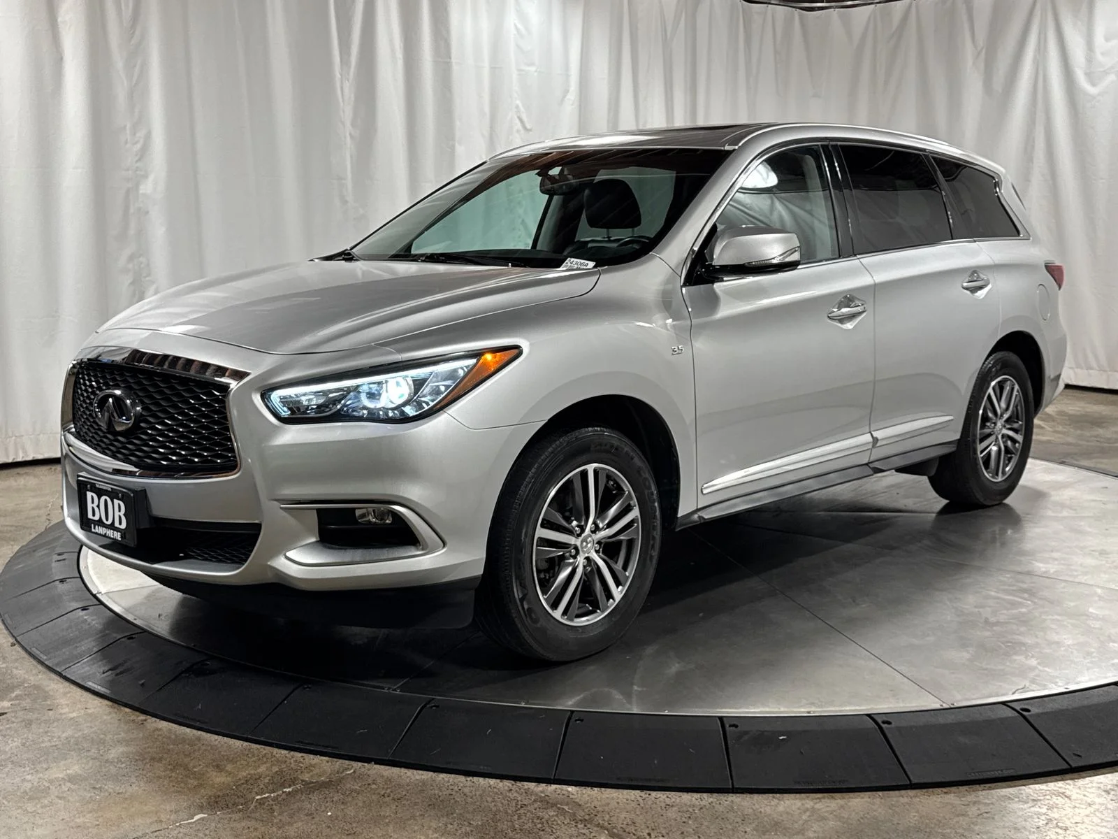 2016 INFINITI QX60 3.5 AWD's photo