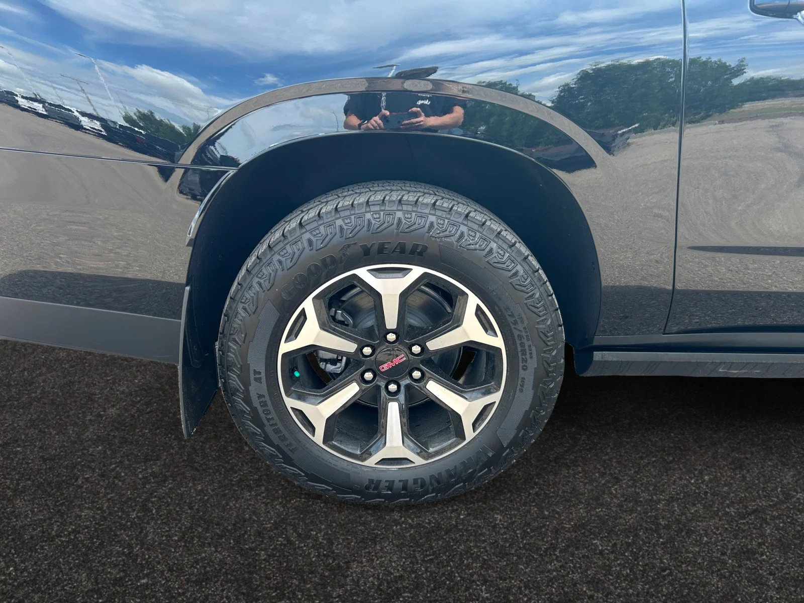 New 2026 Onyx Black GMC AT4 image 13