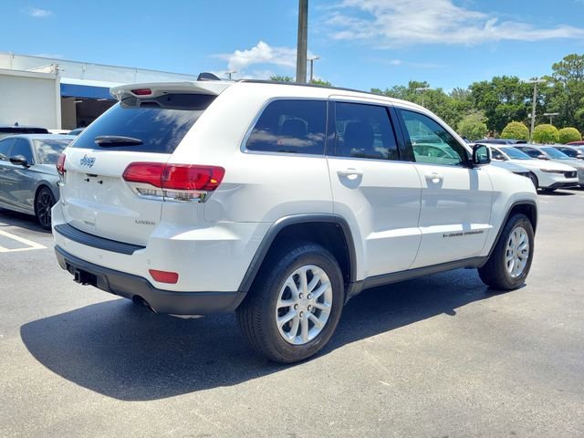 Used 2022 White Jeep Laredo E image 6