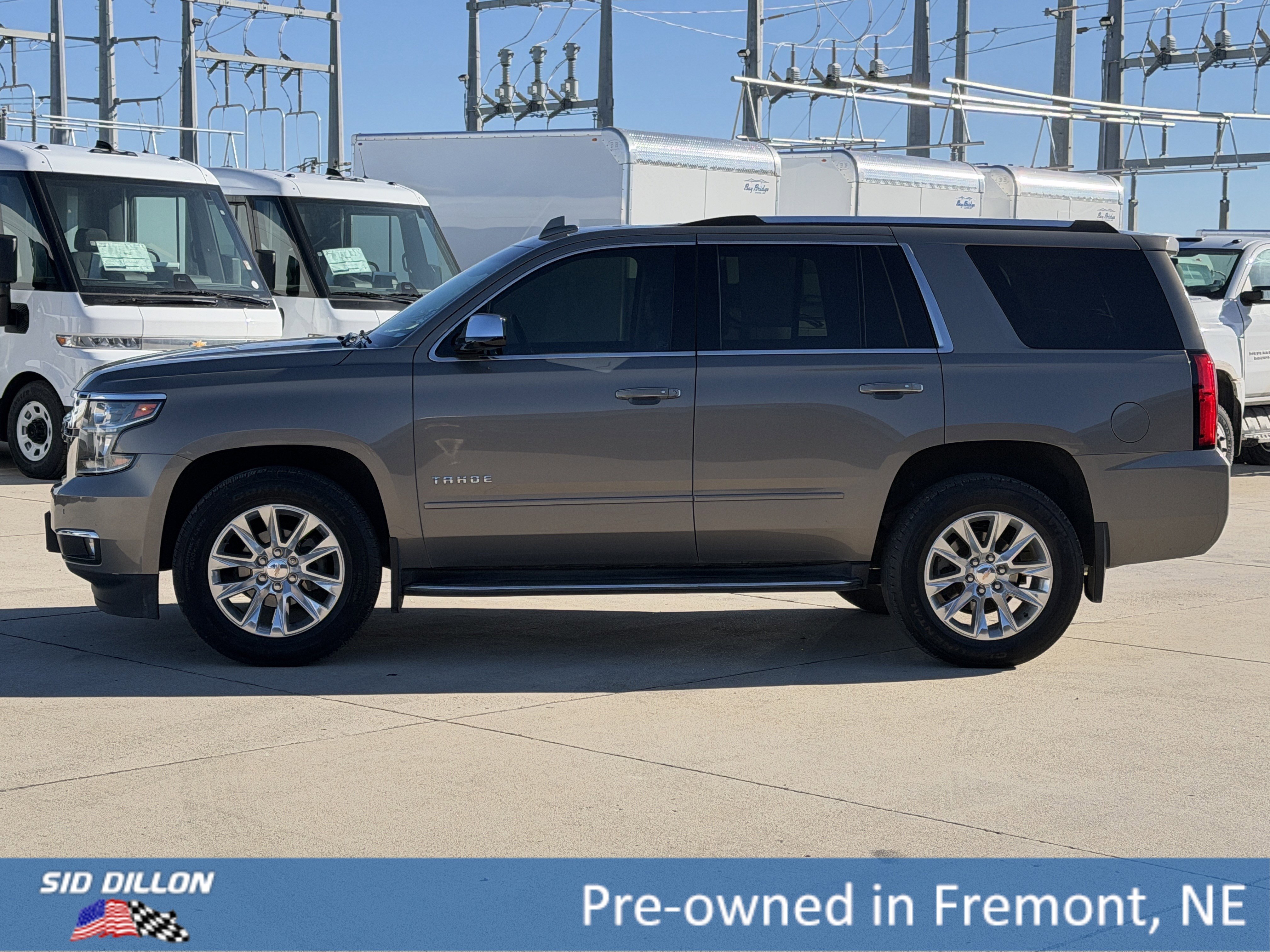 Used 2019 Pepperdust Metallic Chevrolet Premier image 9
