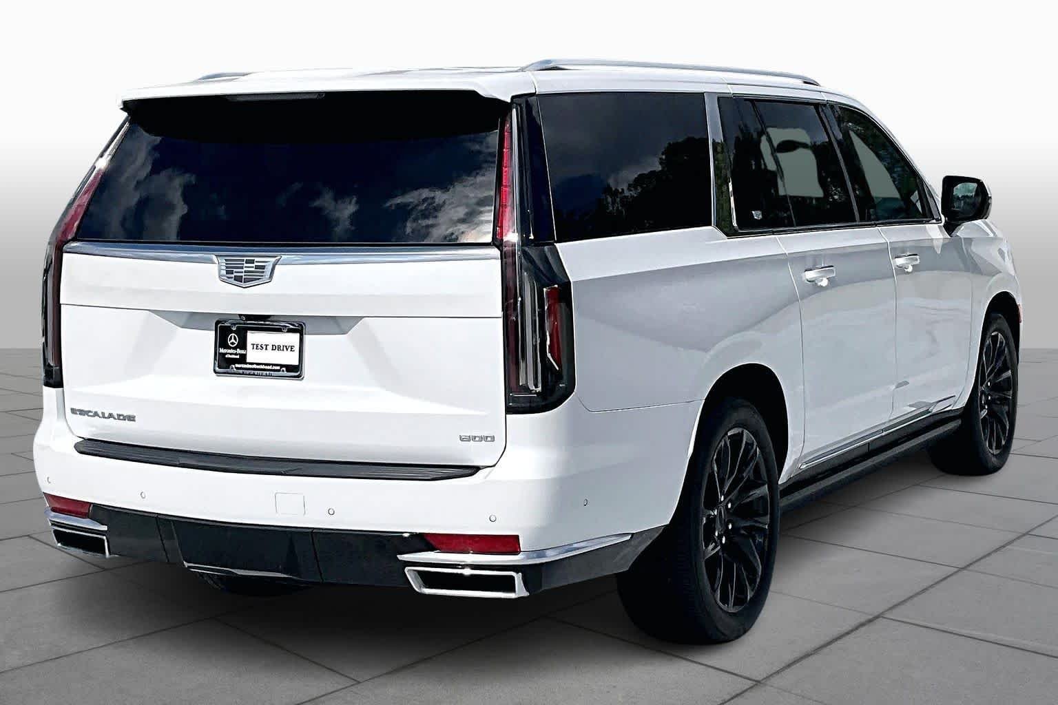 Used 2023 Crystal White Tricoat Cadillac 4WD Premium Luxury Platinum image 12