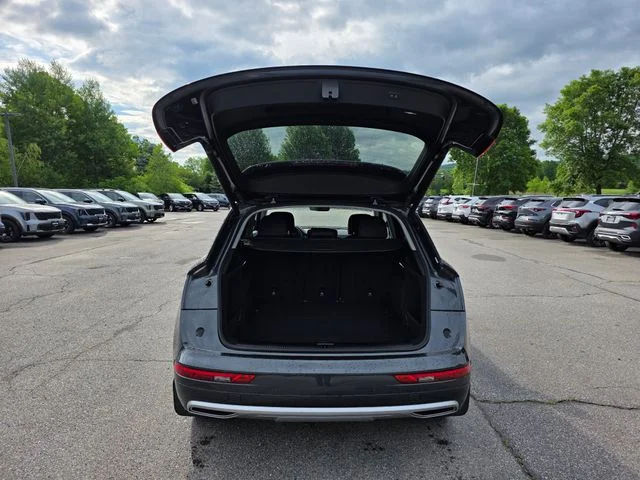 Used 2019 Gray Metallic Audi 2.0T Premium Plus image 10