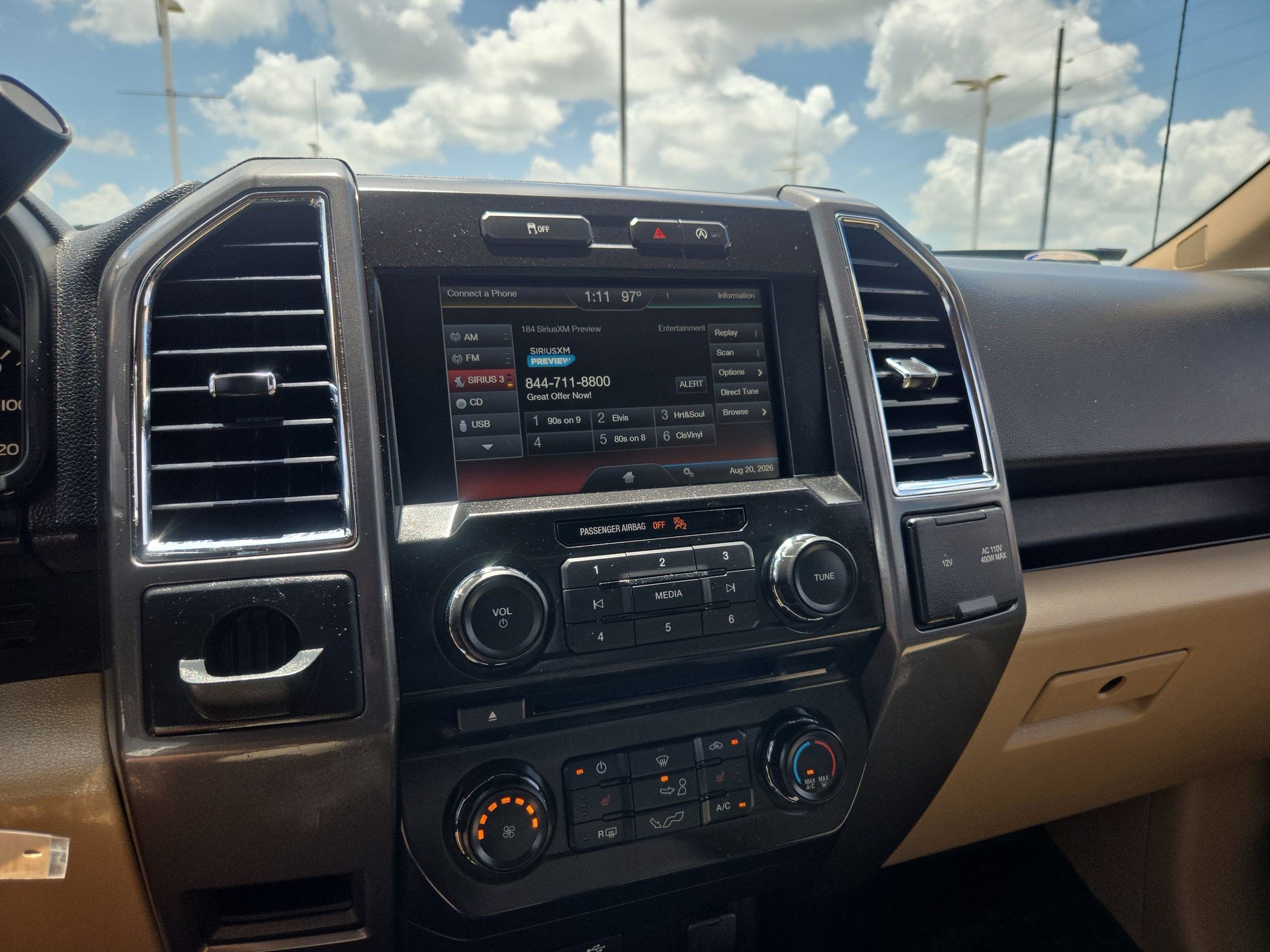 Used 2015 Blue Jeans Metallic Ford XLT image 21