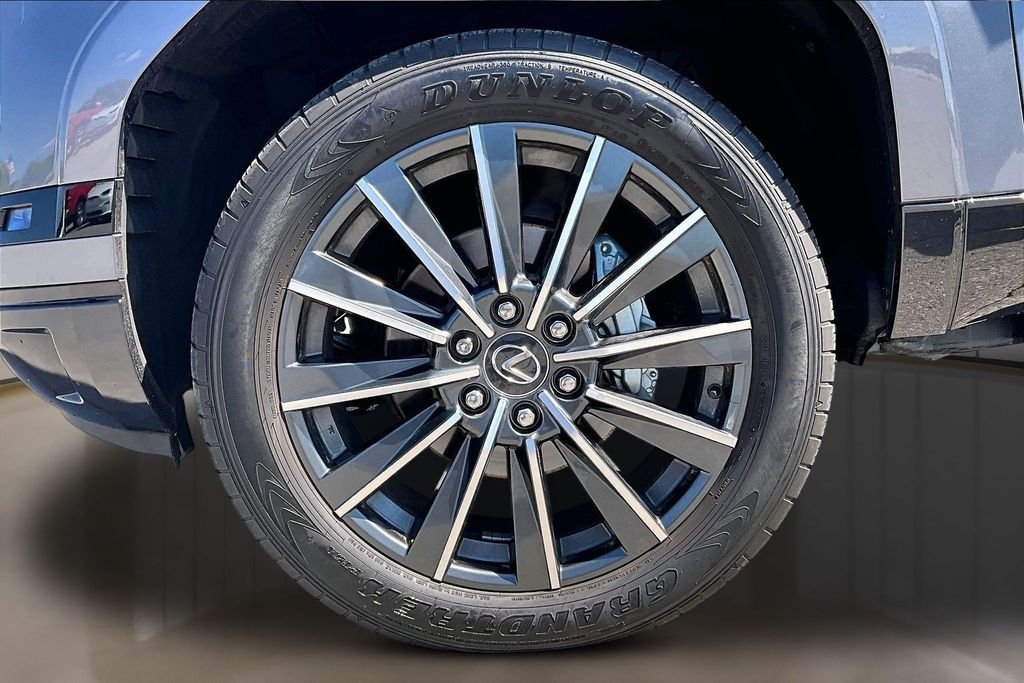 Used 2024 Gray Lexus 550 Luxury+ image 8