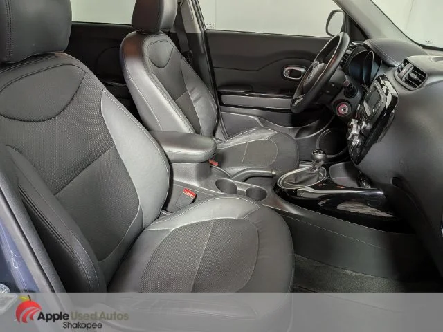 Used 2016 Blue Kia Exclaim image 40