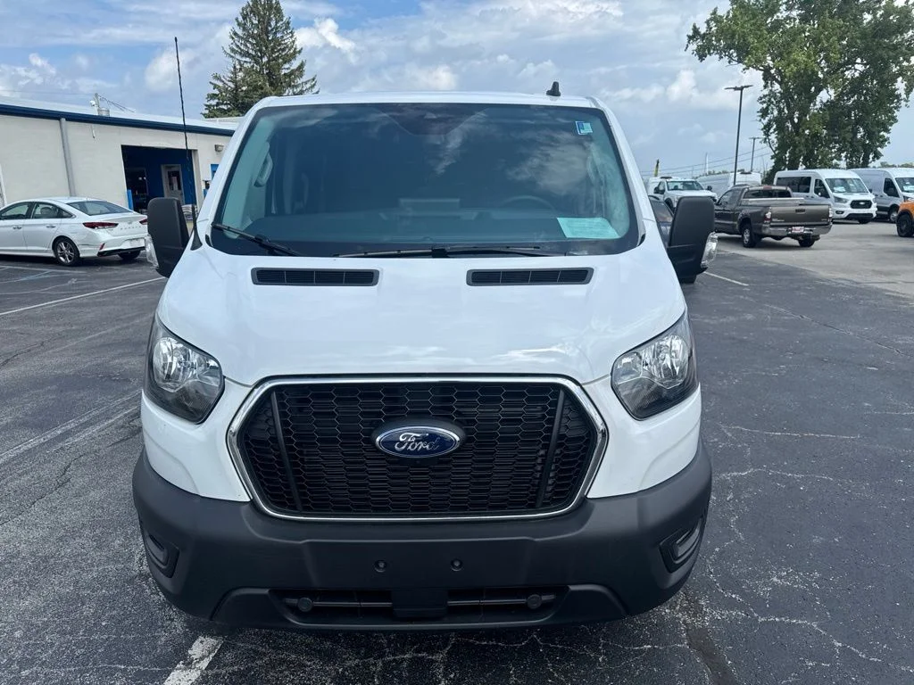 Used 2025 White Ford Base image 9