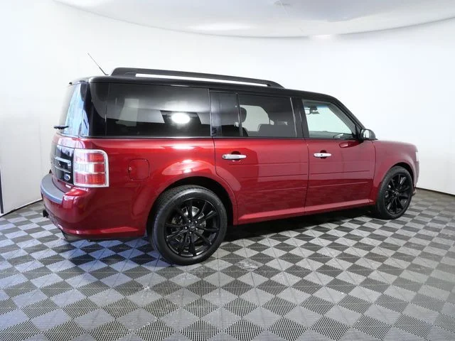 Used 2018 Red Ford Limited image 8