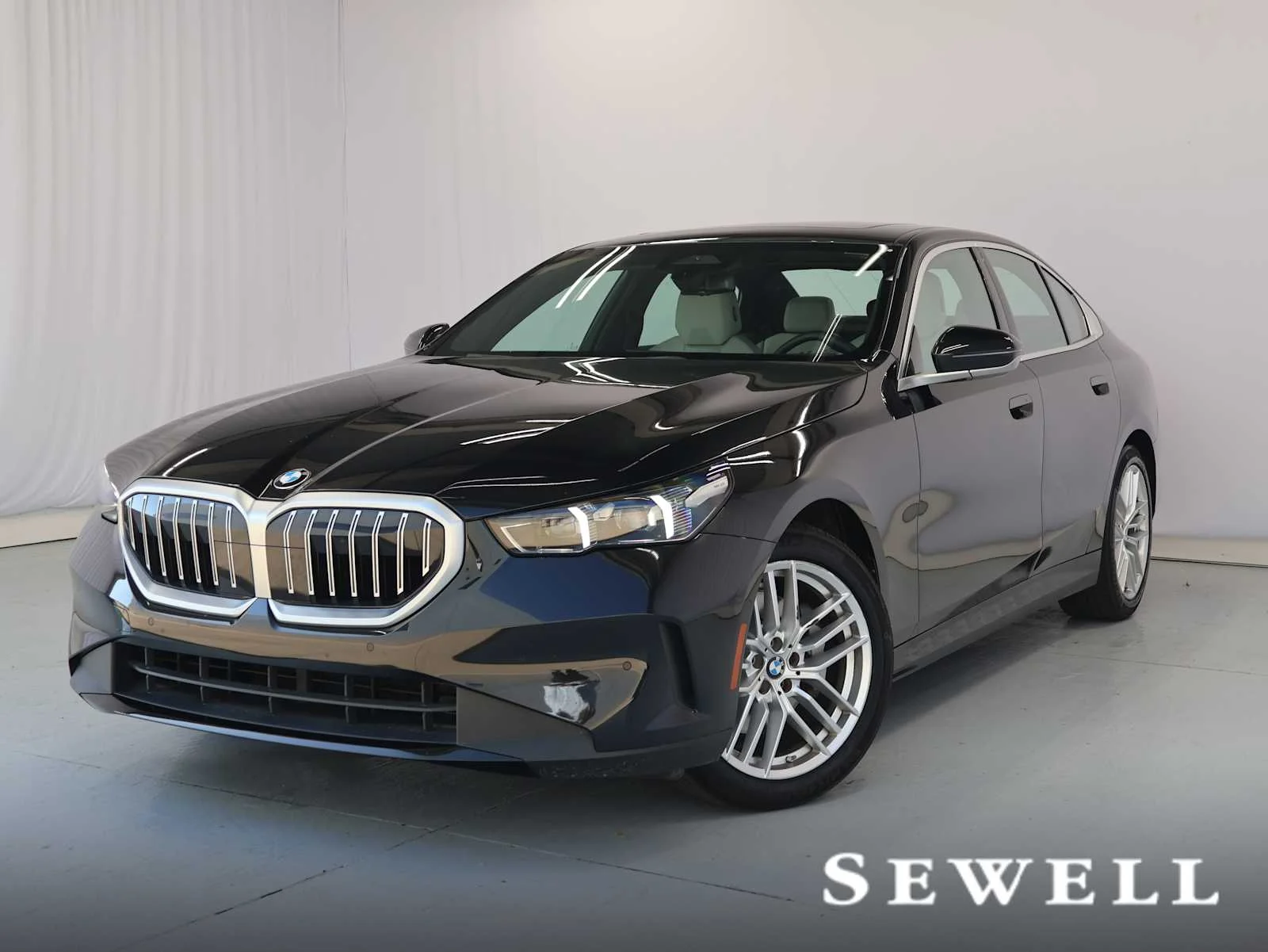 2025 BMW 5 Series 530i xDrive Sedan's photo