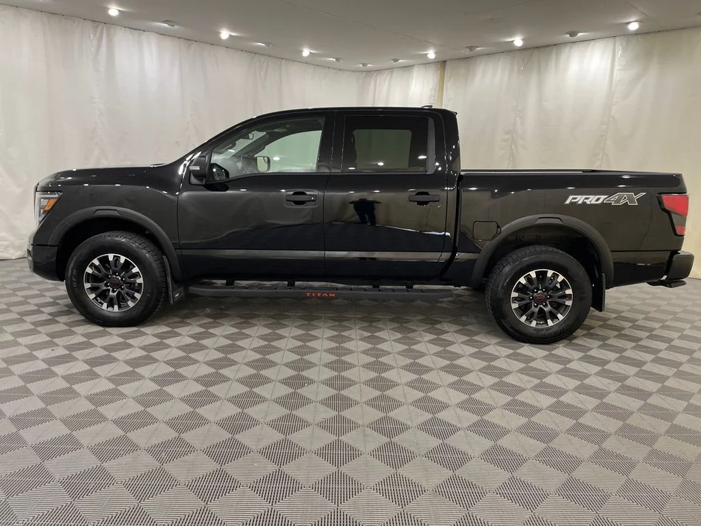 Certified Used 2024 Super Black Nissan PRO-4X image 10